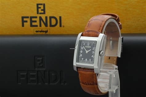 Fendi [Box & Papers] Fendi 7000L Watch Black Dial Leather